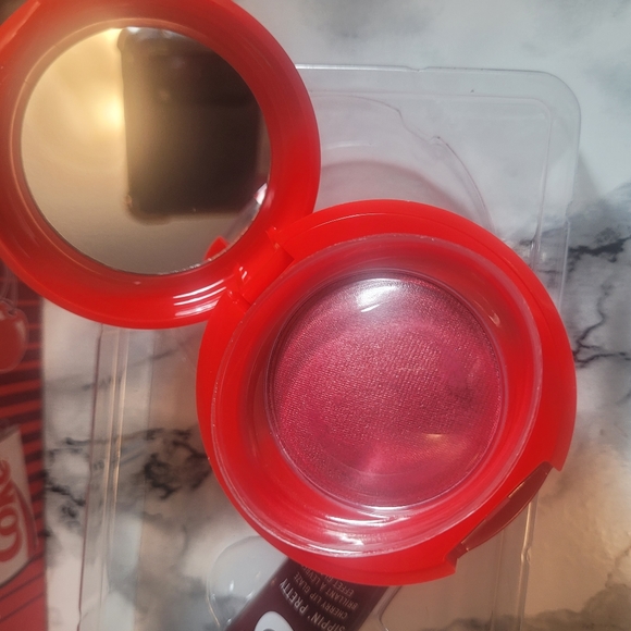 COCA-COLA X MORPHE CHERRY REFRESHER LIP & CHEEK DUO bnib - Picture 8 of 12